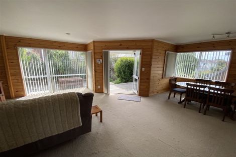 Photo of property in 2/12 Kells Place, Botany Downs, Auckland, 2010