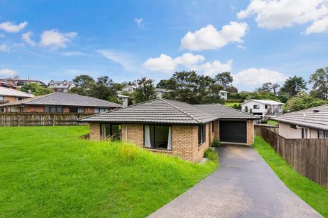 Photo of property in 14 Dovey Place, Massey, Auckland, 0614