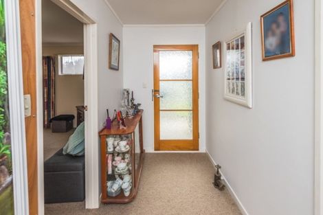 Photo of property in 1 Essex Place, Springvale, Whanganui, 4501