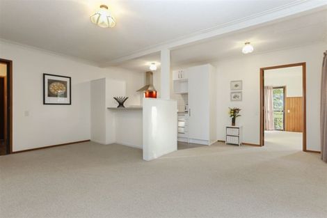 Photo of property in 138 Glenfield Road, Birkenhead, Auckland, 0626