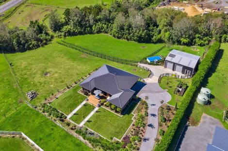 Photo of property in 15 Thomason Road, Egmont Village, New Plymouth, 4371