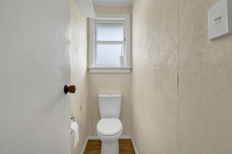 Photo of property in 21 Miro Street, Merrilands, New Plymouth, 4312