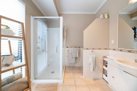 Photo of property in 11 Kinloch Drive, Bethlehem, Tauranga, 3110