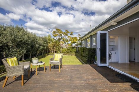 Photo of property in 11 Waimea Street, Westown, New Plymouth, 4310