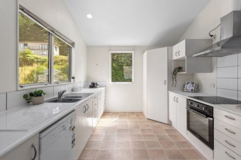 Photo of property in 32 Dart Place, Fernhill, Queenstown, 9300