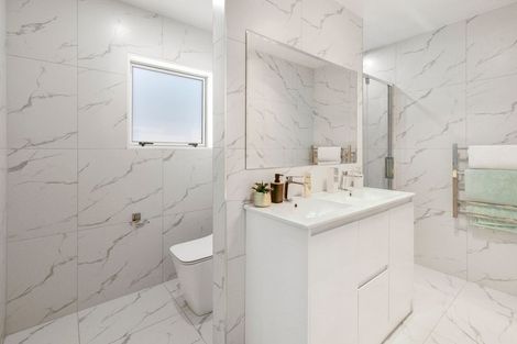 Photo of property in 5 Survila Street, Takanini, 2110