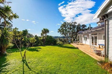 Photo of property in 21 Priscilla Crescent, Mornington, Wellington, 6021