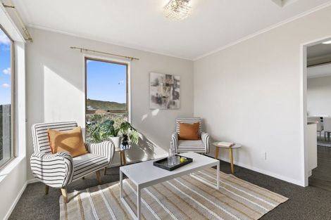 Photo of property in 27 Paddington Grove, Karori, Wellington, 6012