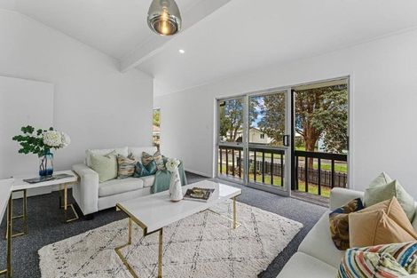 Photo of property in 7 Aden Place, Clendon Park, Auckland, 2103