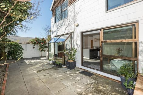Photo of property in 1 Winchester Street, Merivale, Christchurch, 8014