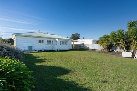 Photo of property in 8 Norbiton Road, Foxton, 4814