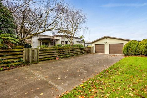 Photo of property in 165 South Road, Hawera, 4610