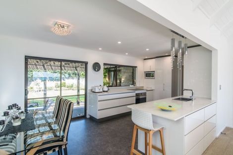 Photo of property in 82 Marine Parade, Paraparaumu Beach, Paraparaumu, 5032