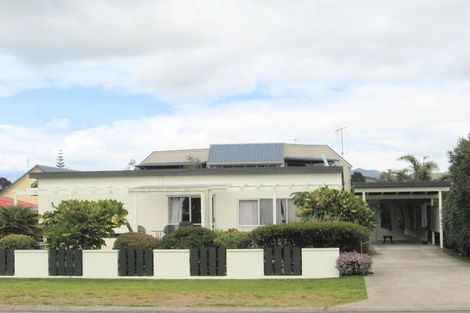 Photo of property in 403a Ocean Road, Whangamata, 3620