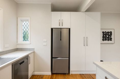 Photo of property in 52 Clarkin Road, Fairfield, Hamilton, 3214