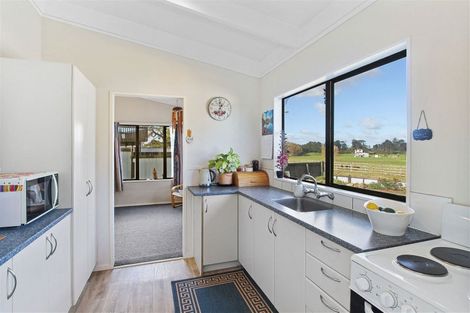 Photo of property in 39 Stevenson Road, Clarks Beach, 2122