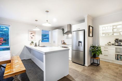 Photo of property in 1 Banks Boulevard, Whitby, Porirua, 5024
