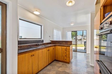 Photo of property in 1/504 Oruarangi Road, Mangere, Auckland, 2022