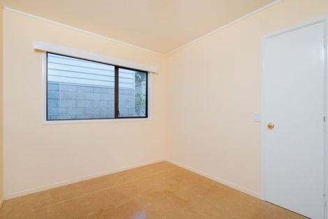 Photo of property in 19a Pisces Road, Glen Eden, Auckland, 0602