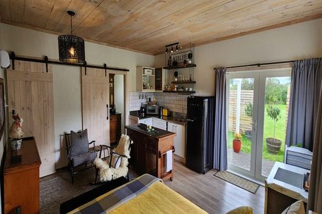 Photo of property in 450 Paremata Road, Pauatahanui, Porirua, 5381