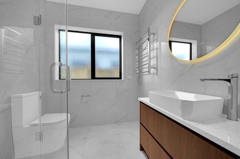 Photo of property in 30 Korowhiti Road, Clarks Beach, 2122