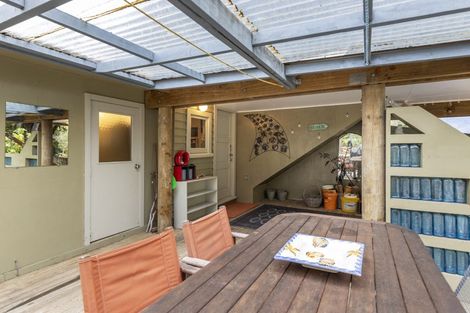 Photo of property in 19 Sandy Bay Road, Black Rock, Picton, 7282