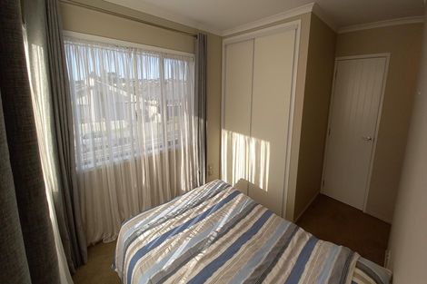 Photo of property in 215 Wainui Road, Silverdale, 0932