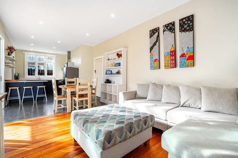 Photo of property in 134 Onepu Road, Lyall Bay, Wellington, 6022