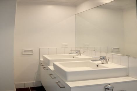 Photo of property in 302/277 Maunganui Road, Mount Maunganui, 3116