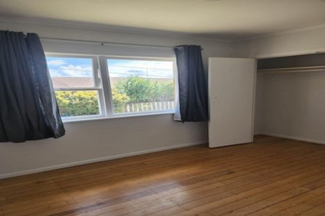 Photo of property in 79 Royal View Road, Te Atatu South, Auckland, 0610