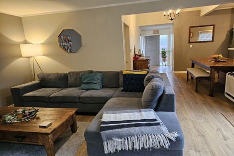 Photo of property in 53f3 Dominion Park Street, Johnsonville, Wellington, 6037