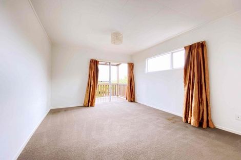 Photo of property in 29 Santiago Crescent, Unsworth Heights, Auckland, 0632