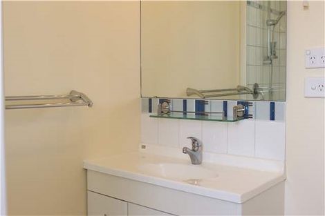 Photo of property in 11 Holsten Place, Massey, Auckland, 0614
