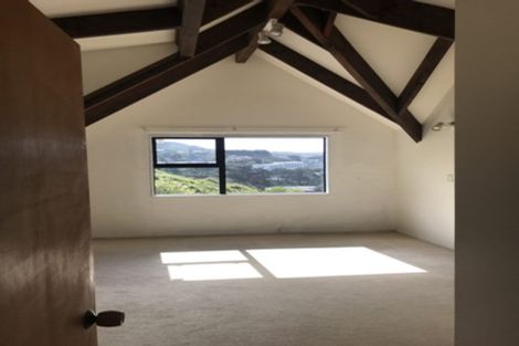 Photo of property in 17 Shastri Terrace, Khandallah, Wellington, 6035