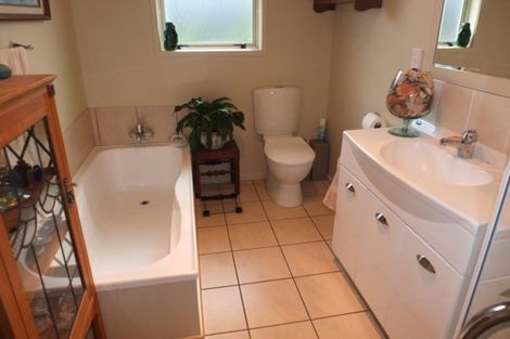 Photo of property in 72a Seabury Avenue, Foxton Beach, Foxton, 4815