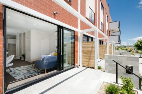 Photo of property in 4/89 Hobsonville Point Road, Hobsonville, Auckland, 0616