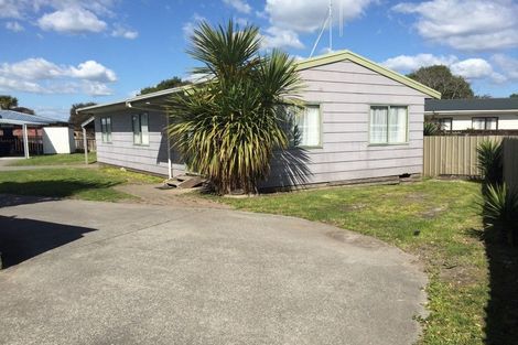 Photo of property in 25a Lyn Grove, Papamoa Beach, Papamoa, 3118