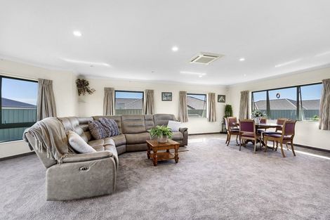 Photo of property in 11 Desmond Place, Bell Block, New Plymouth, 4312