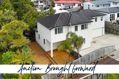 Photo of property in 30a Seaview Road, Glenfield, Auckland, 0629