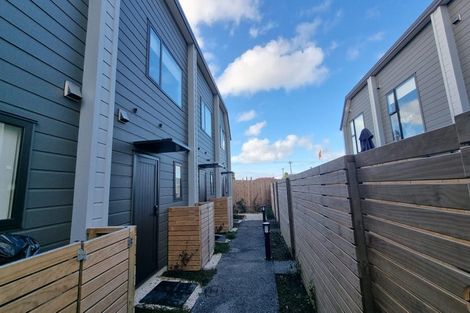 Photo of property in 8/30 Bowater Place, Manurewa, Auckland, 2102