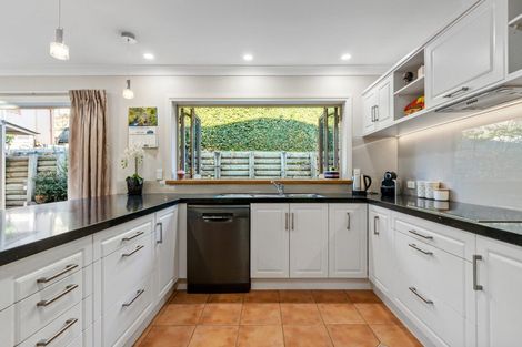 Photo of property in 30 Beaumaris Boulevard, Bethlehem, Tauranga, 3110