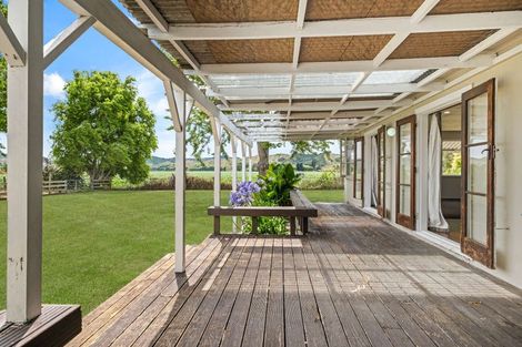 Photo of property in 560 Waiapu Road, Tolaga Bay, 4077