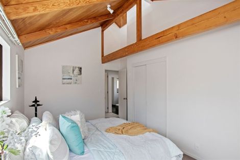 Photo of property in 6 Glucina Avenue, West Harbour, Auckland, 0618
