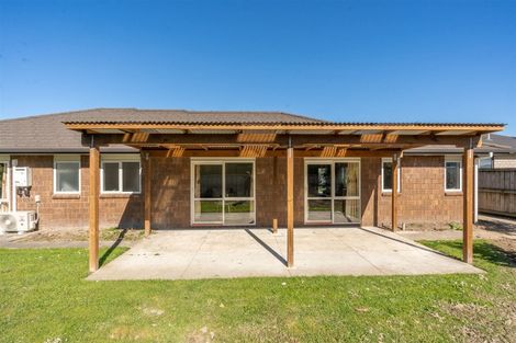 Photo of property in 210 Saint James Drive, Huntington, Hamilton, 3210