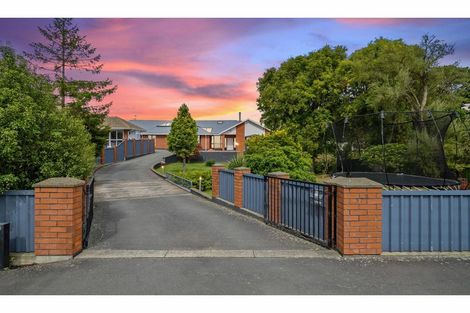 Photo of property in 37 Englefield Road, Belfast, Christchurch, 8051