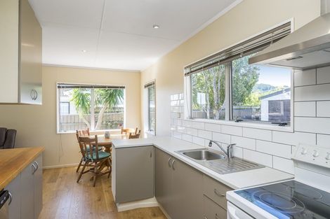 Photo of property in 15 Linwood Drive, Paraparaumu, 5032