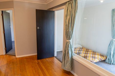 Photo of property in 137 Kaikorai Valley Road, Glenross, Dunedin, 9011