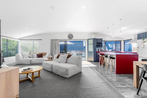 Photo of property in 2/2 Rhodes Fall, Rangatira Park, Taupo, 3330