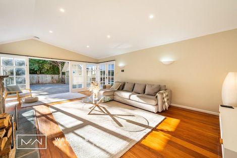 Photo of property in 23/25 Elmslie Road, Pinehaven, Upper Hutt, 5371