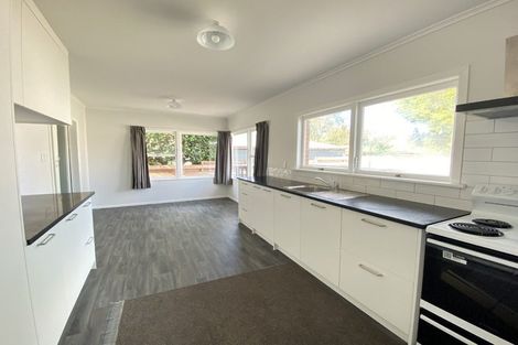 Photo of property in 30 Clayton Road, Manurewa, Auckland, 2102